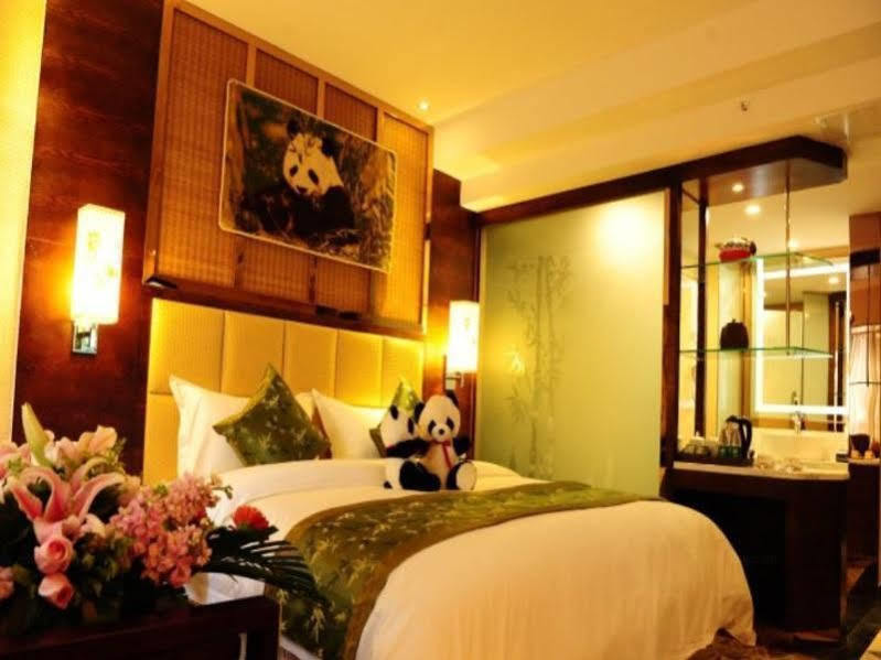 Chengdu Panda Prince Culture Hotel מראה חיצוני תמונה