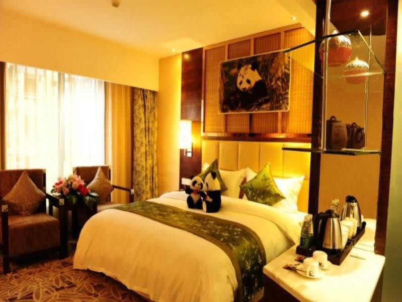 Chengdu Panda Prince Culture Hotel מראה חיצוני תמונה