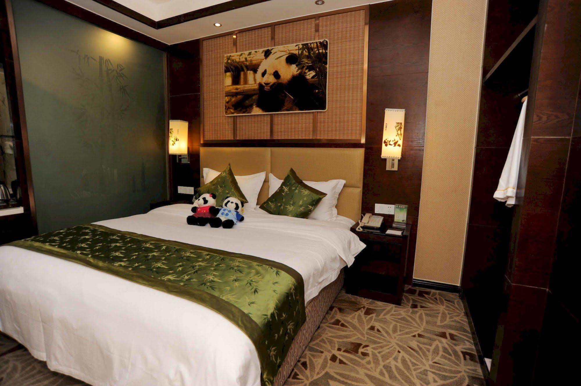 Chengdu Panda Prince Culture Hotel מראה חיצוני תמונה