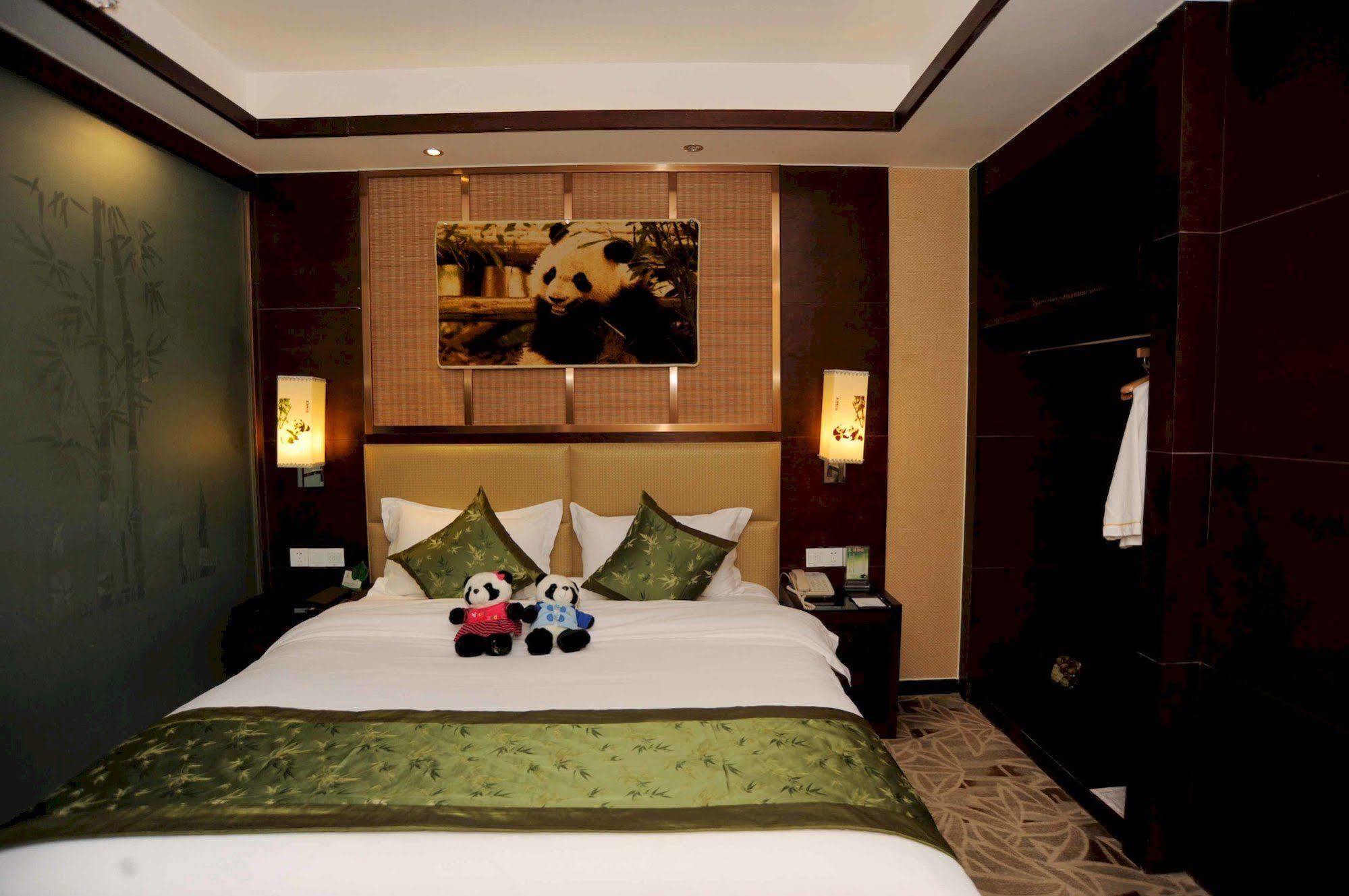 Chengdu Panda Prince Culture Hotel מראה חיצוני תמונה