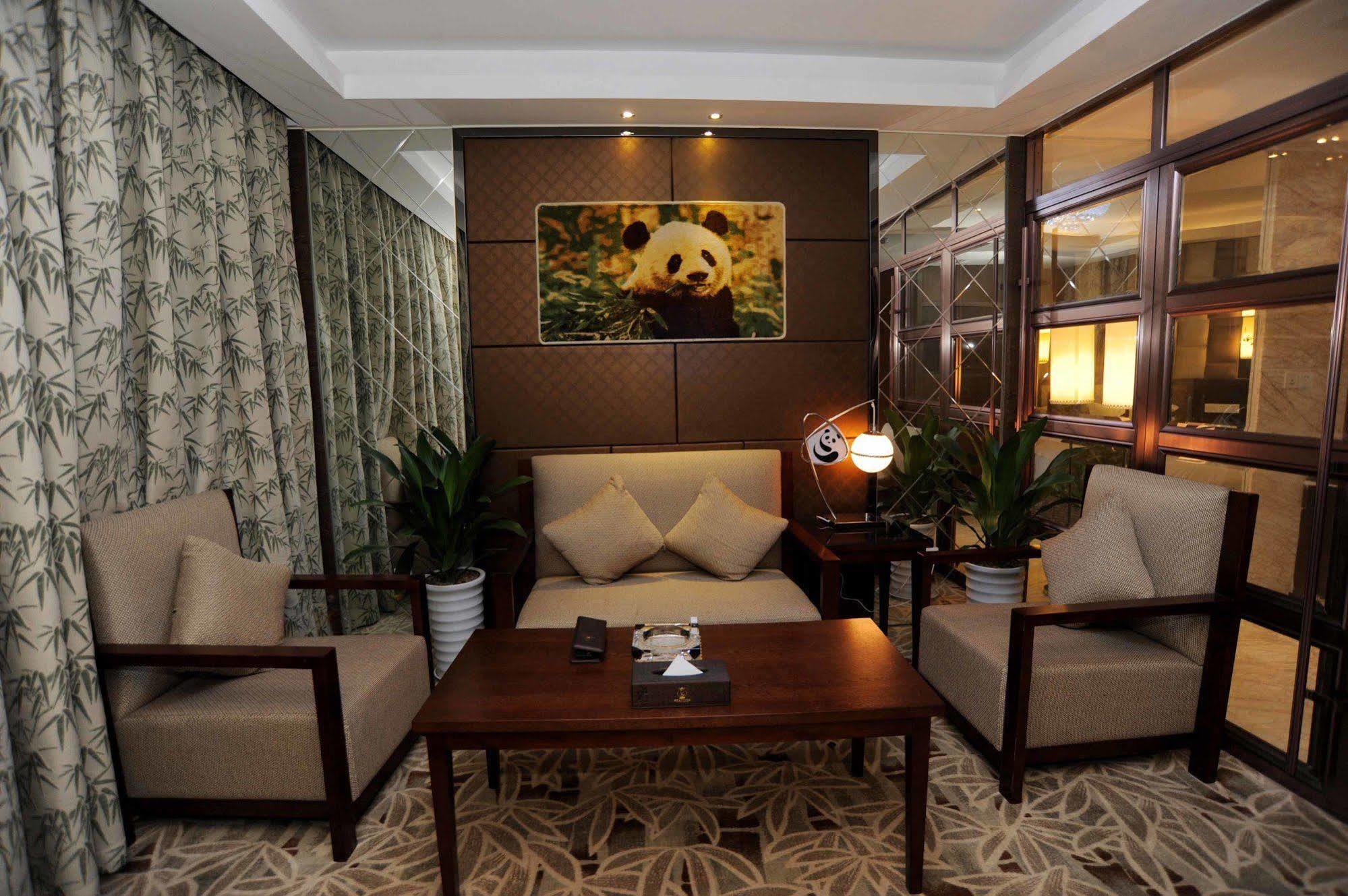 Chengdu Panda Prince Culture Hotel מראה חיצוני תמונה