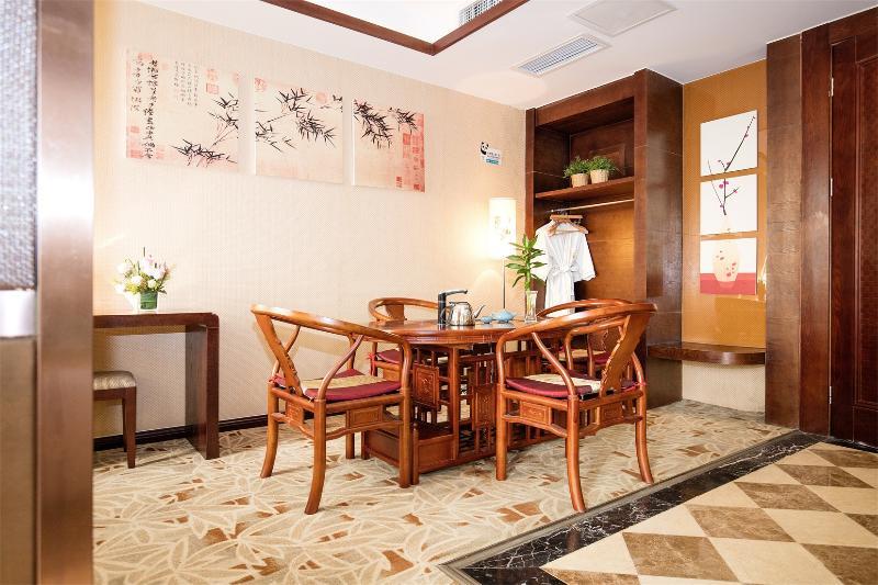 Chengdu Panda Prince Culture Hotel מראה חיצוני תמונה