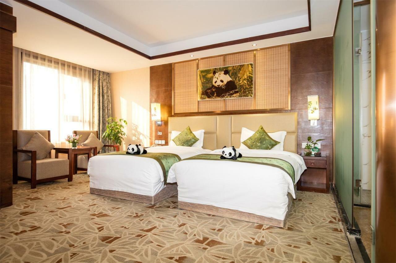 Chengdu Panda Prince Culture Hotel מראה חיצוני תמונה