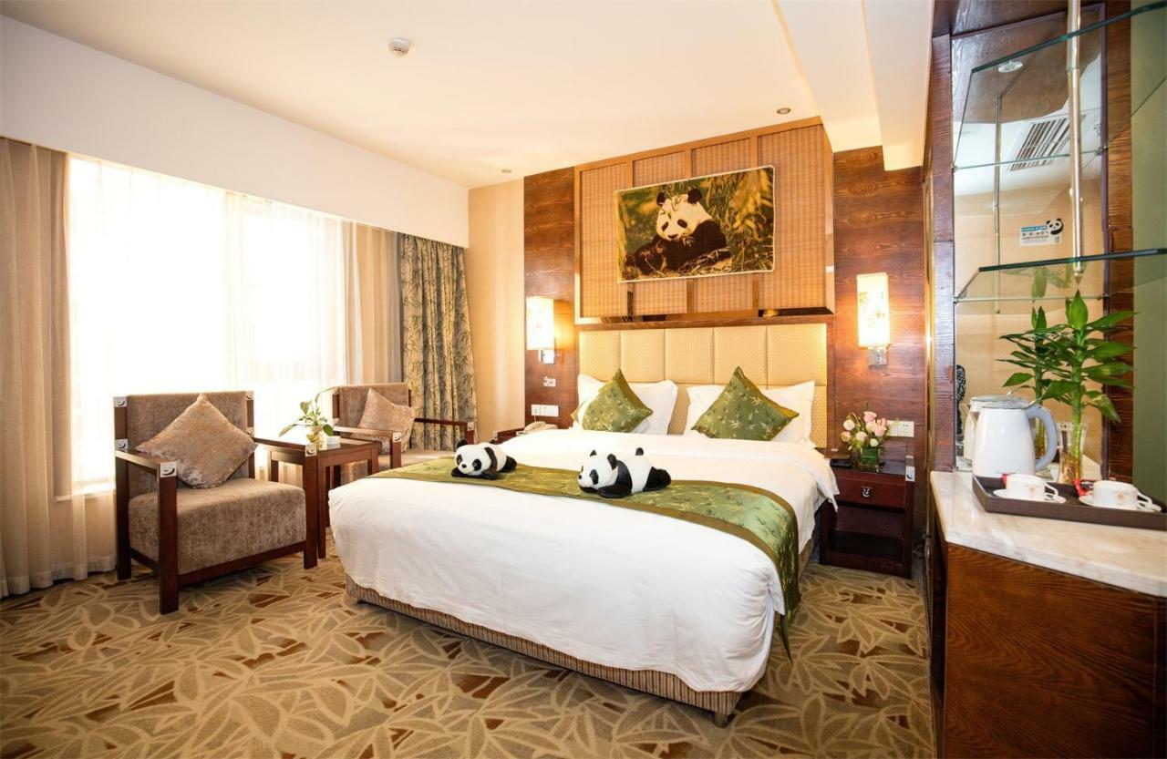 Chengdu Panda Prince Culture Hotel מראה חיצוני תמונה